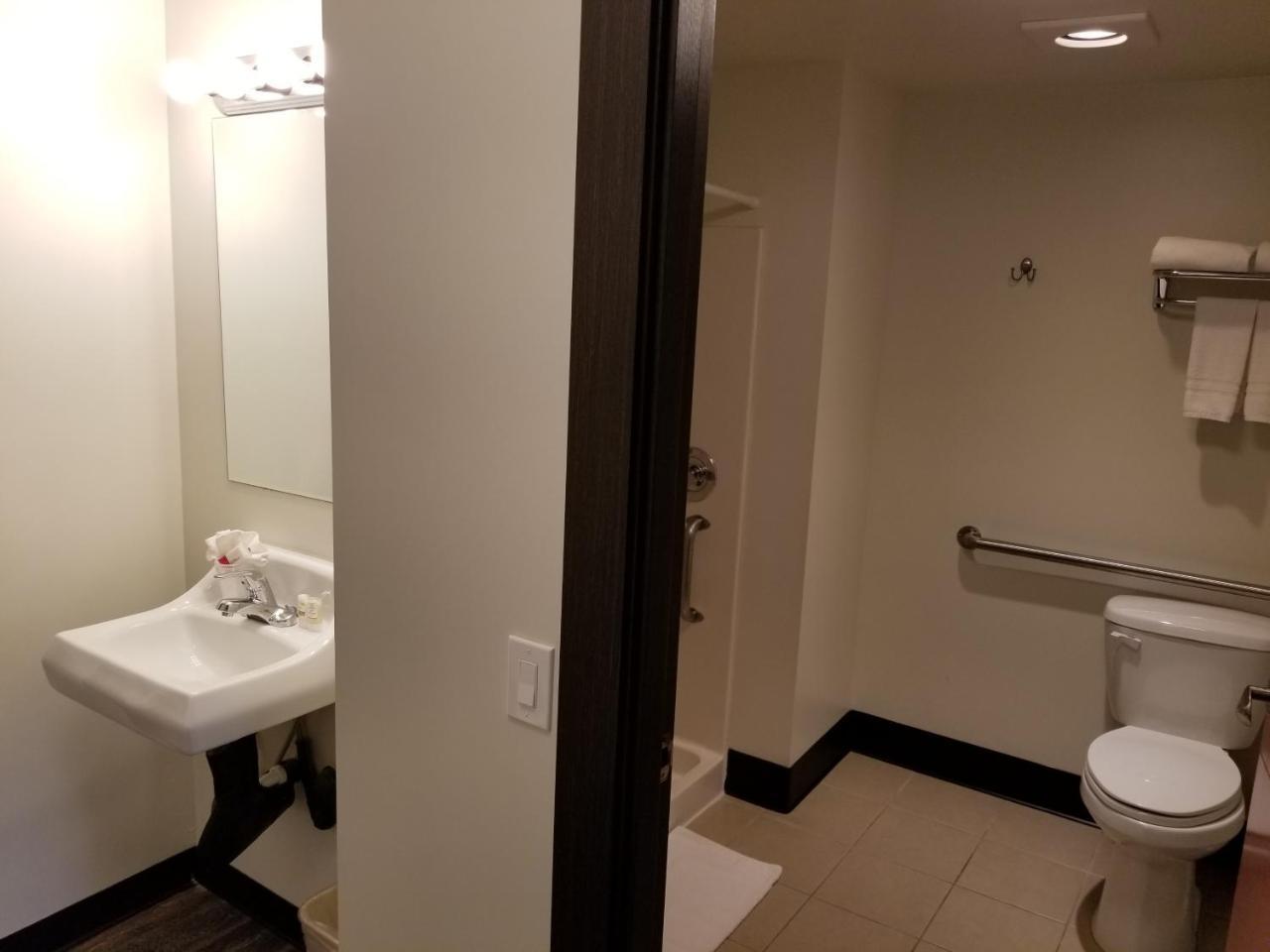 Best Lynnwood Inn المظهر الخارجي الصورة